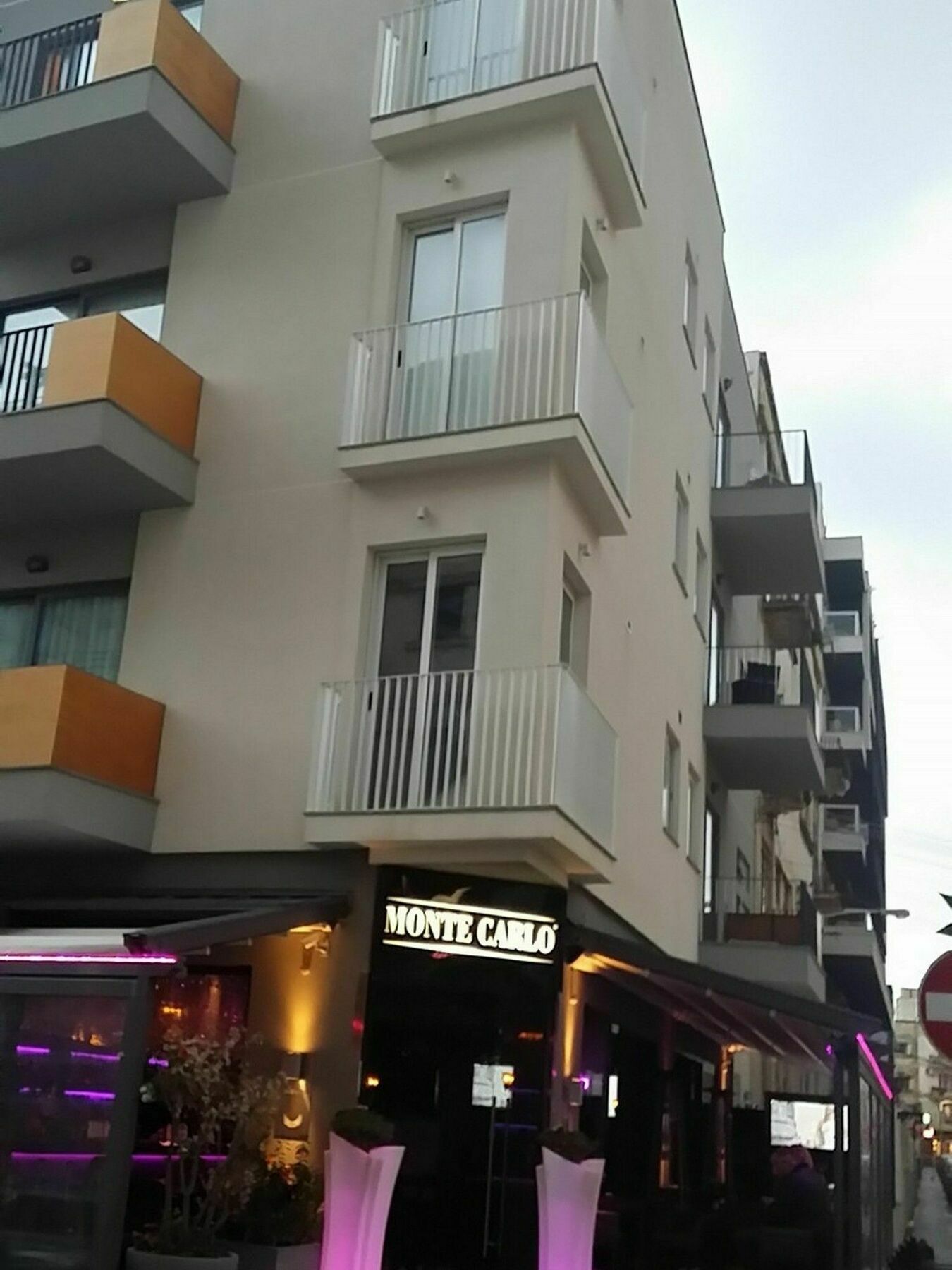 Paceville Montecarlo Apartments Saint Julian's Eksteriør billede